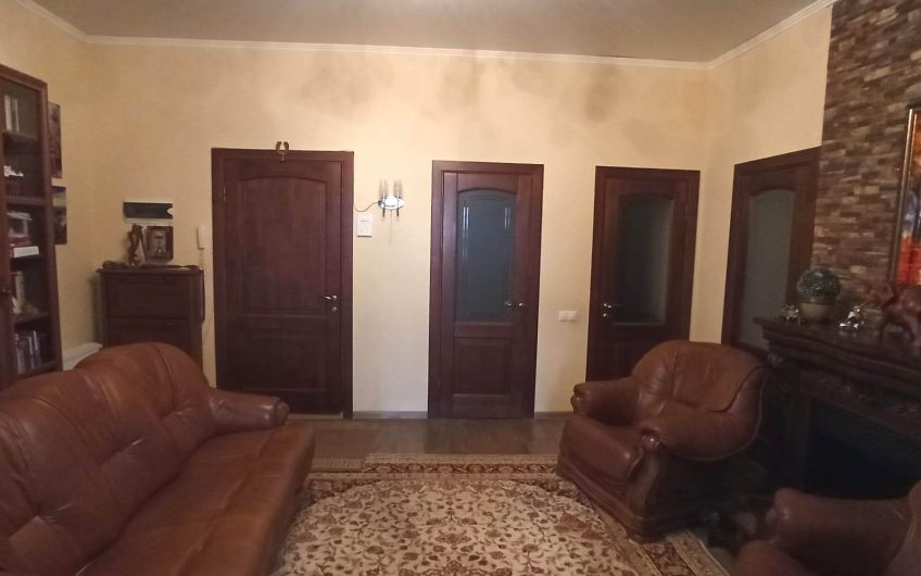 Просторная квартира 155 кв.м в центре Таганрога