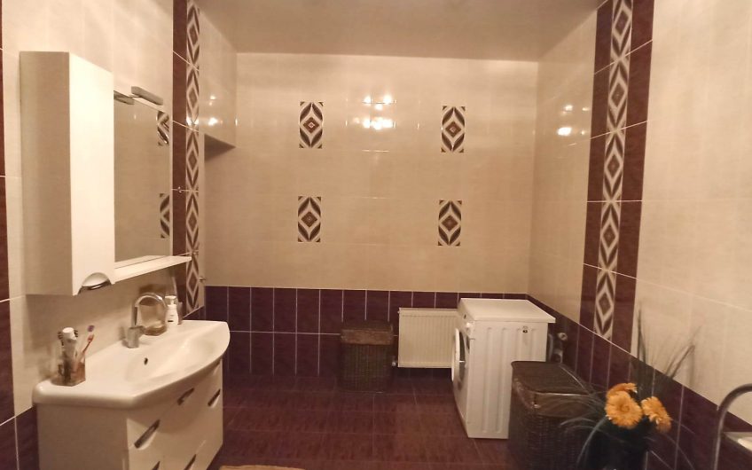 Просторная квартира 155 кв.м в центре Таганрога