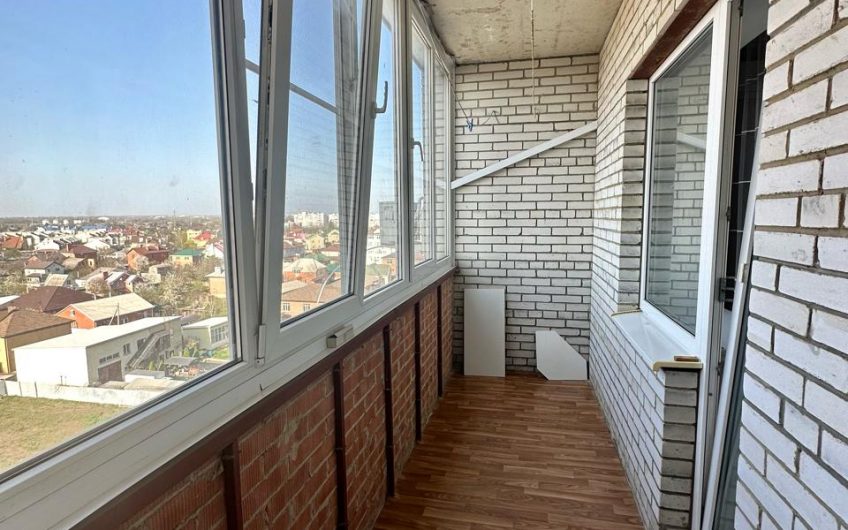 Крупногабаритная 2 комн.кв. — Русское поле