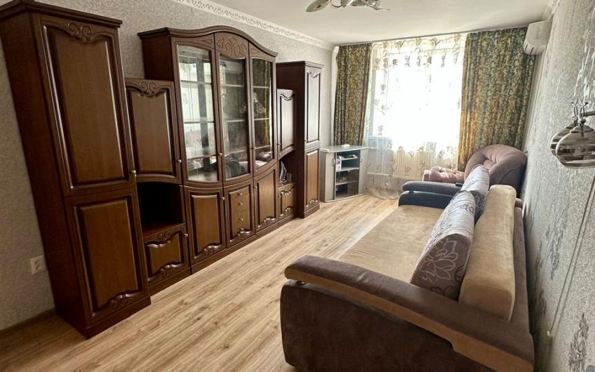Продается  1 к.кв. — Русское поле.