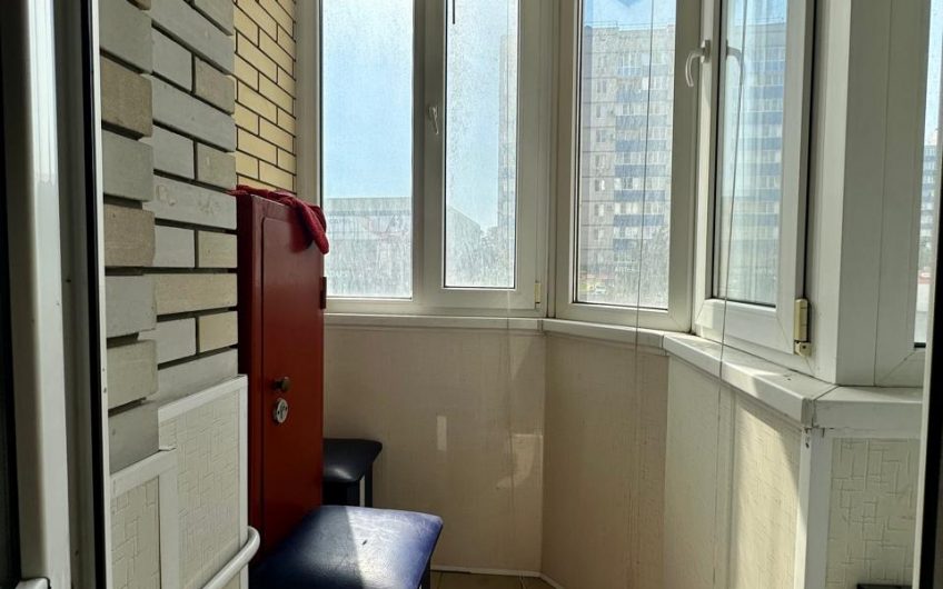 Продается  1 к.кв. — Русское поле.