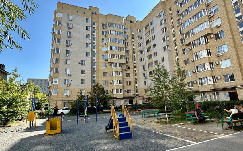 Продается  1 к.кв. — Русское поле.