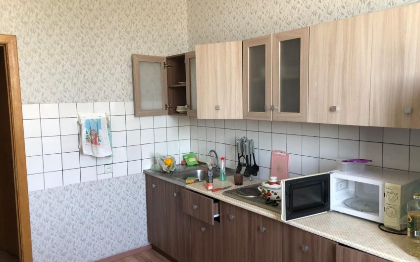 3 комн. квартира — ул. Морозова